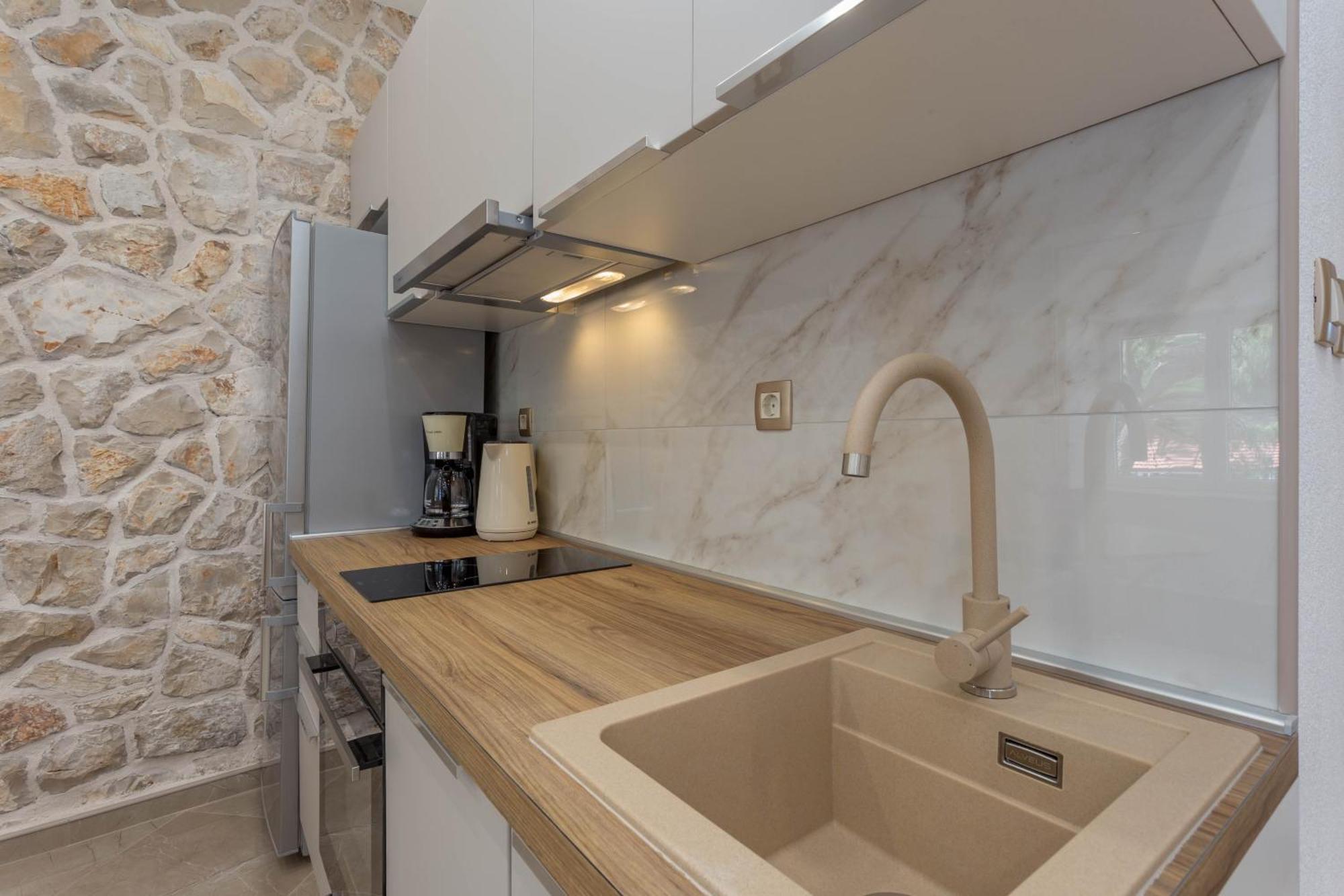 Apartment Zastupac 8761A Hvar Town Exterior photo